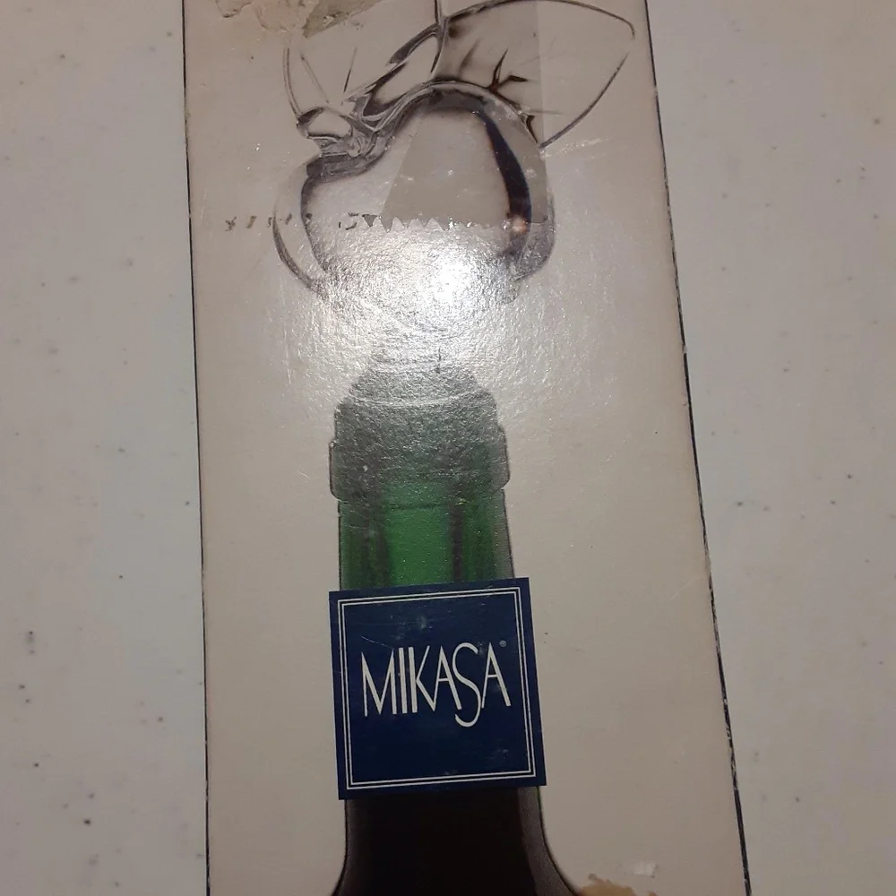 Mikasa Apple Orchard Lead Crystal Bottle Stopper